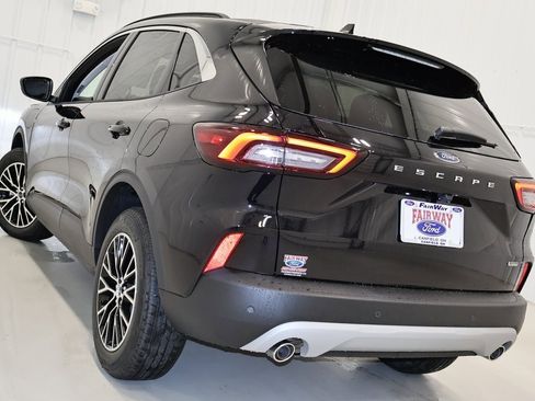 Certified 2024 Ford Escape SE image 56