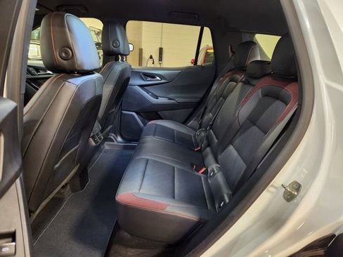 Certified 2025 Chevrolet Equinox RS AWD/4WD image 23