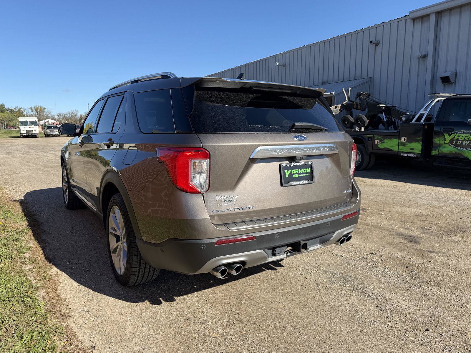 Used 2021 Ford Explorer Platinum w/ Equipment Group 601A AWD/4WD image 4