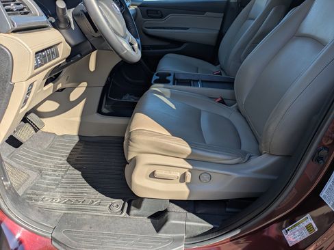 Used 2019 Honda Odyssey EX-L image 12