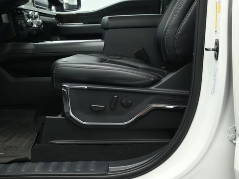 Certified 2023 Ford F250 Lariat w/ Lariat Ultimate Package image 11