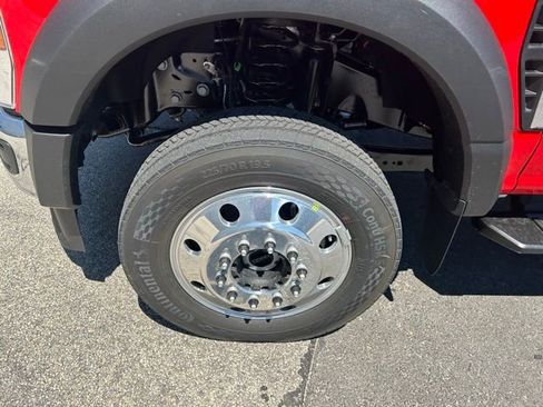 New 2025 Ford F550 4x4 Crew Cab w/ XLT Value Package image 9