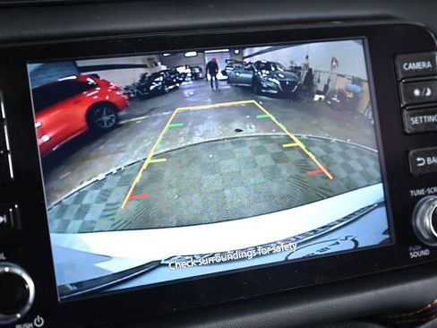 New 2025 Nissan Versa SR w/ Trunk Package image 13