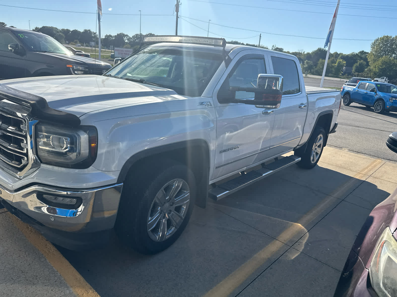 Used 2016 GMC Sierra 1500 SLT AWD/4WD image 2