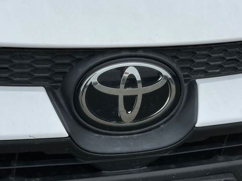 Used 2024 Toyota Corolla LE FWD image 16