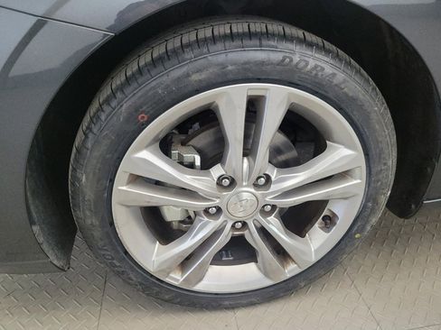 Used 2023 Hyundai Elantra SEL w/ Cargo Package image 31