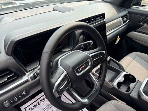 Used 2025 GMC Terrain Elevation AWD/4WD image 17