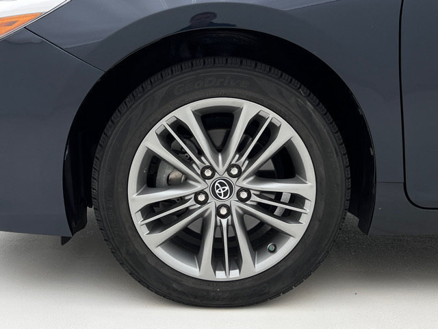 Used 2017 Toyota Camry SE FWD image 25