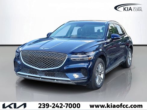 Used 2023 Genesis GV70 2.5T AWD/4WD image 3