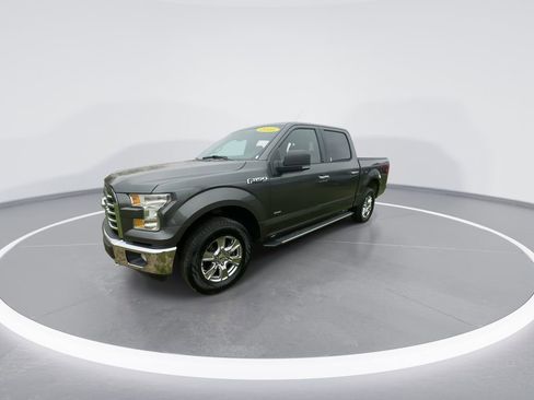 Used 2015 Ford F150 XLT w/ Equipment Group 302A Luxury image 4