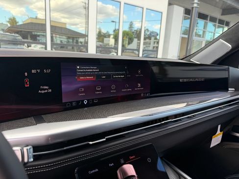 Used 2026 Cadillac Escalade V AWD/4WD image 23
