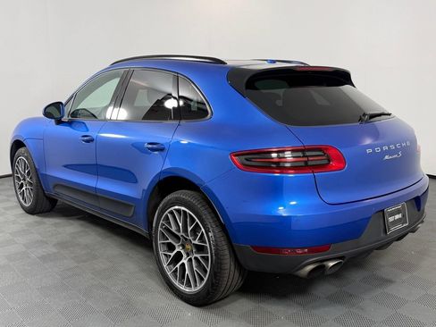 Certified 2016 Porsche Macan S AWD/4WD image 3