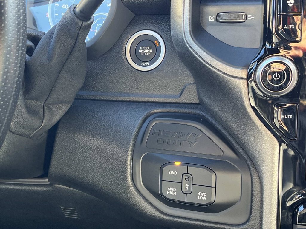 Used 2026 RAM 5500 Tradesman AWD/4WD image 15