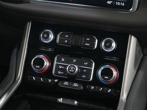 Used 2021 GMC Yukon XL Denali image 18