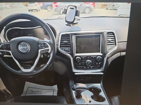 Used 2015 Jeep Grand Cherokee Altitude AWD/4WD image 8