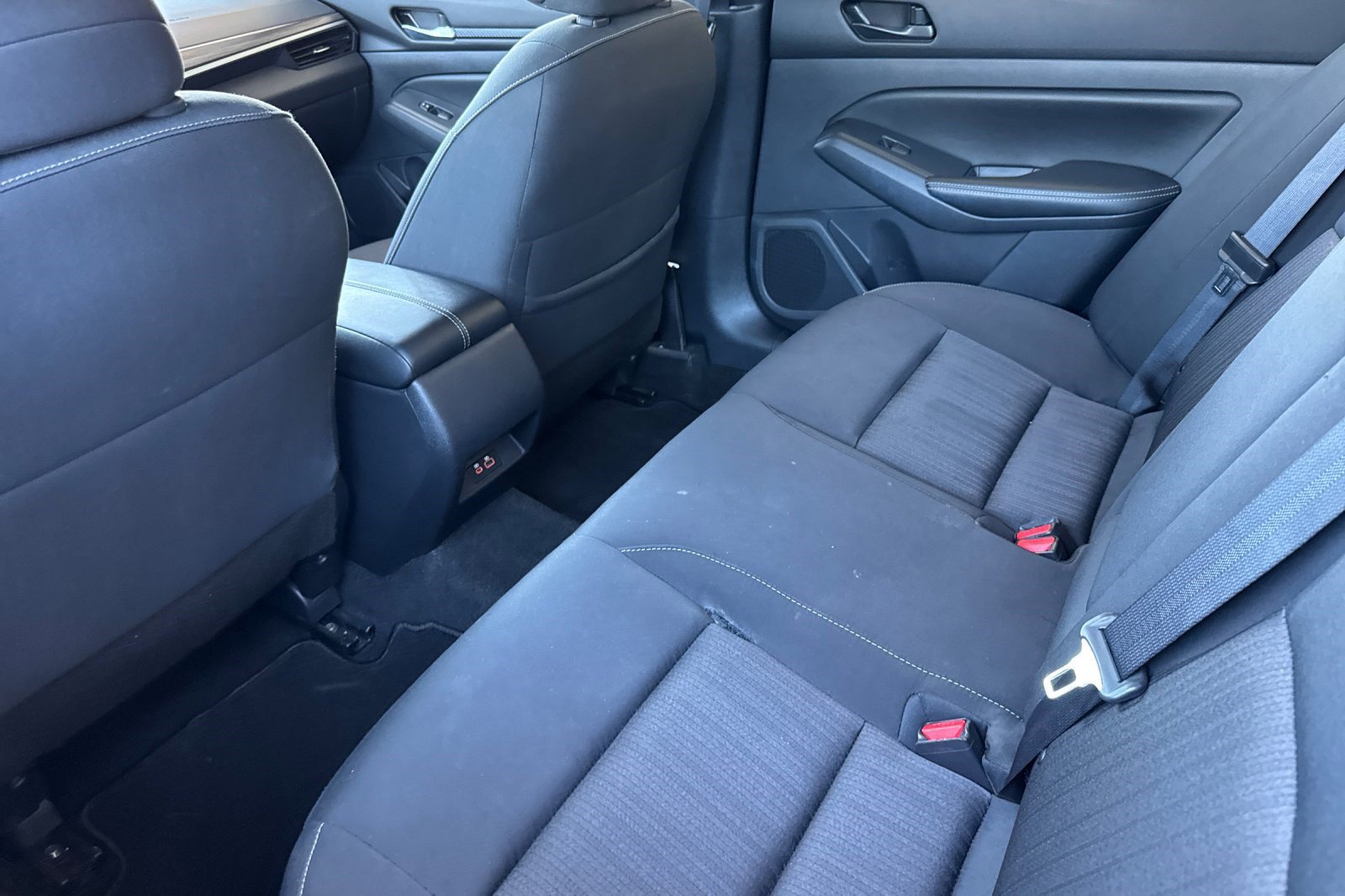 Used 2025 Nissan Altima 2.5 SV FWD image 26