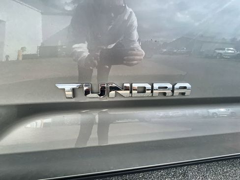 Used 2024 Toyota Tundra Limited image 29