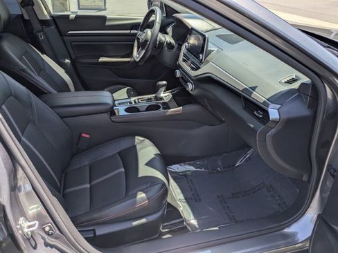 Used 2024 Nissan Altima 2.5 SR image 5