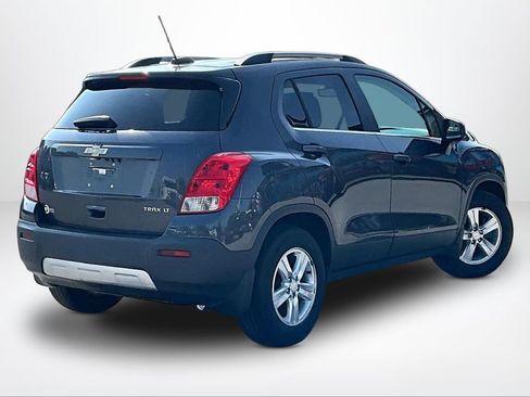 Used 2016 Chevrolet Trax LT w/ Sun And Sound Package FWD image 3