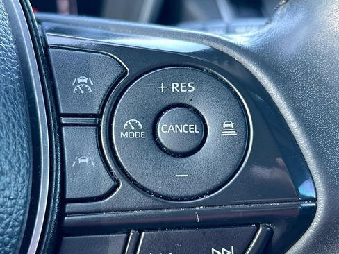 Used 2025 Toyota Corolla Cross AWD Hybrid w/ Convenience Package image 18