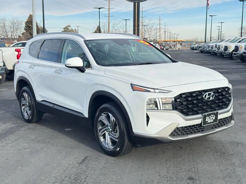 Used 2023 Hyundai Santa Fe SEL image 3