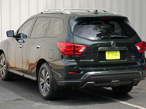 Used 2019 Nissan Pathfinder SL AWD/4WD image 52