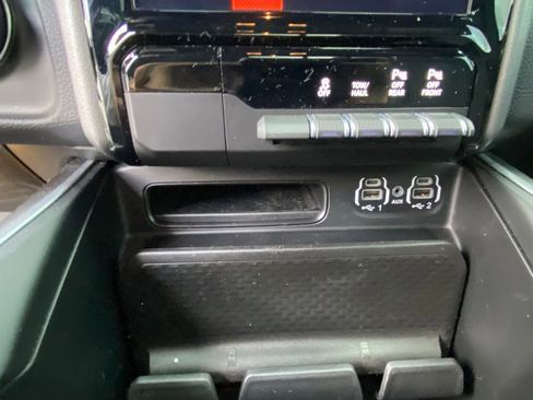 Used 2023 RAM 1500 Big Horn RWD image 23