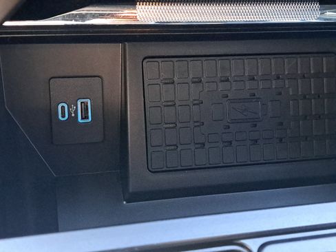 Used 2023 Ford F150 Lariat image 29