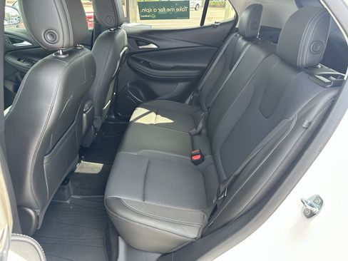 Certified 2023 Buick Encore GX Preferred w/ Cold Weather Comfort Package AWD/4WD image 18