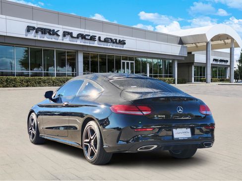 Used 2023 Mercedes-Benz C 300 Coupe image 4