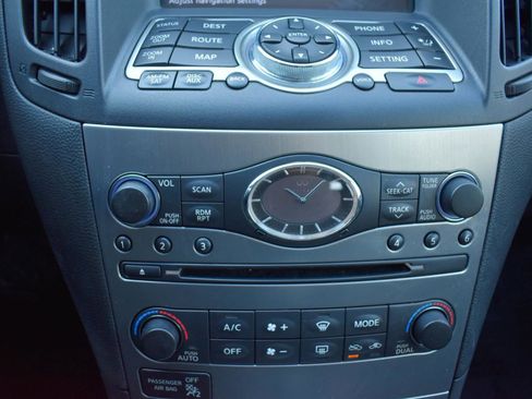 Used 2010 INFINITI G37 x Coupe w/ Premium Pkg image 21