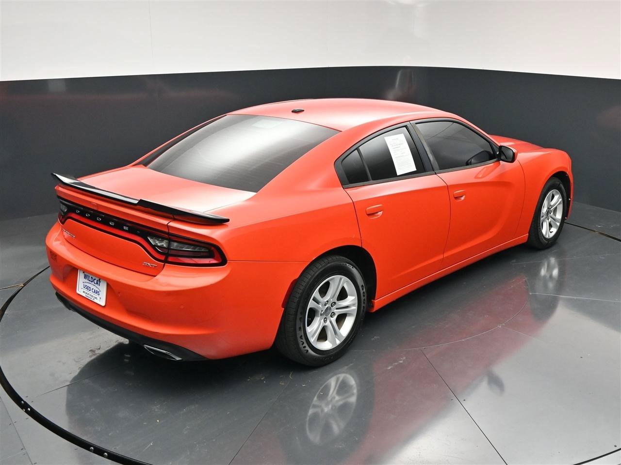 Used 2018 Dodge Charger SXT RWD image 24