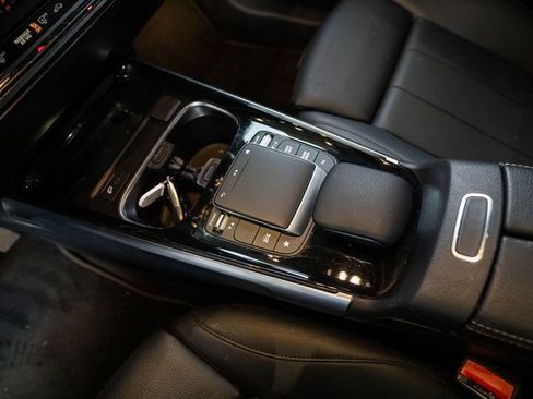 Certified 2021 Mercedes-Benz GLB 250 GLB 250 image 17