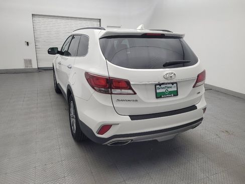 Used 2018 Hyundai Santa Fe SE AWD/4WD image 6
