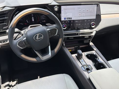 Used 2025 Lexus RX 350 Premium Plus w/ Convenience Package FWD image 23