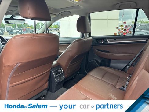 Used 2018 Subaru Outback 3.6R Touring w/ Protection Package #1 AWD/4WD image 12