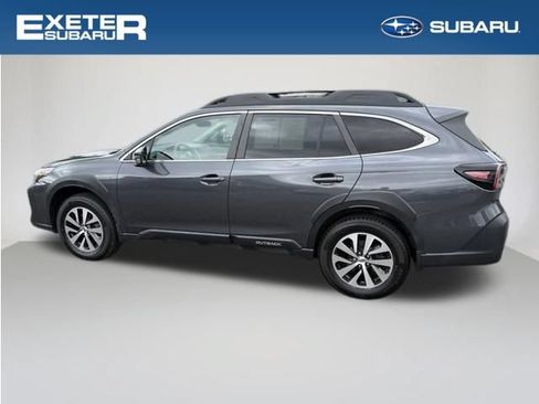 Used 2024 Subaru Outback Premium AWD/4WD image 6