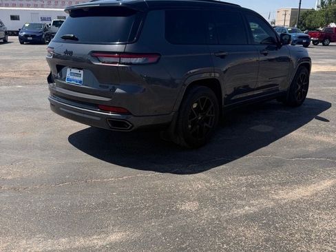 Used 2023 Jeep Grand Cherokee L Summit AWD/4WD image 5