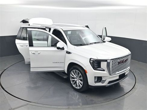 Certified 2022 GMC Yukon Denali image 30