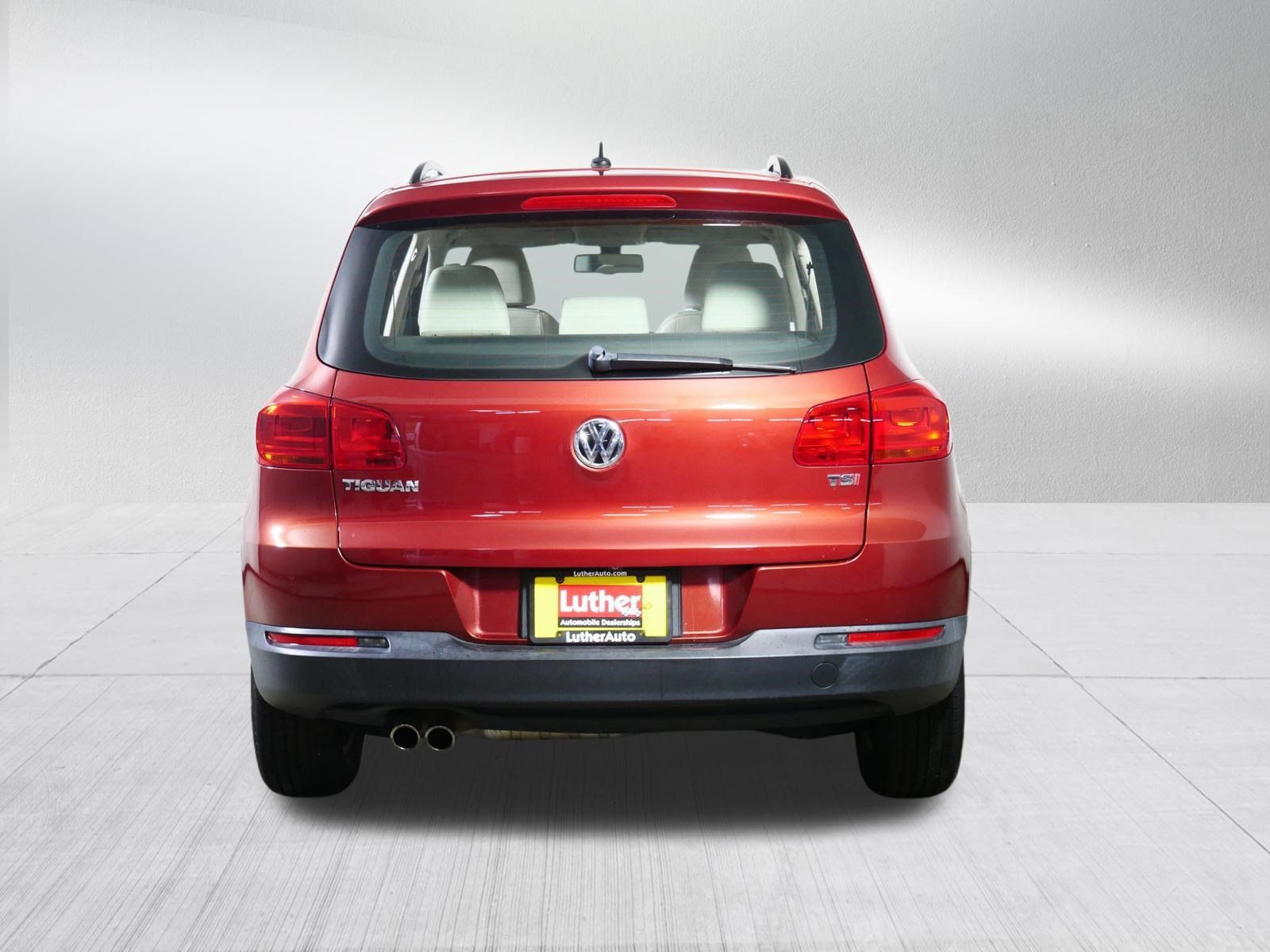 Used 2016 Volkswagen Tiguan S FWD image 6