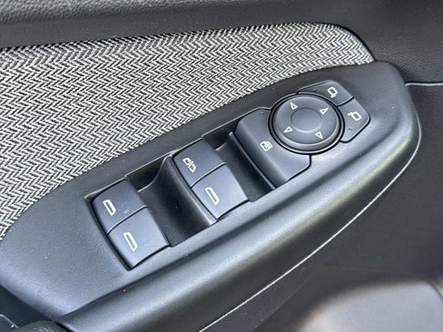 Used 2023 Chevrolet TrailBlazer LT w/ Convenience Package FWD image 16
