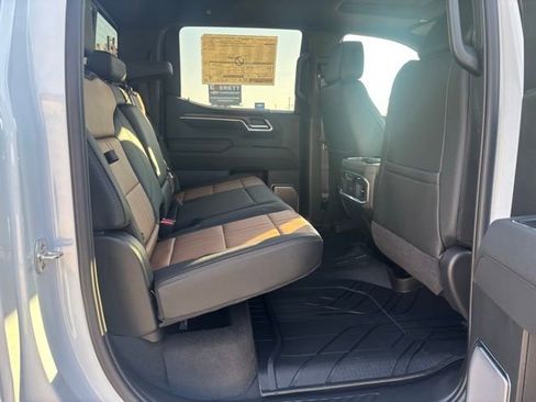 New 2026 Chevrolet Silverado 1500 High Country AWD/4WD image 14
