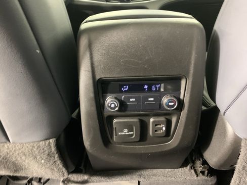 Used 2022 Buick Enclave Essence w/ Experience Buick Package image 35