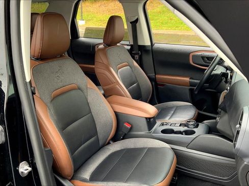 Used 2022 Ford Bronco Sport Outer Banks w/ Tech Package image 7