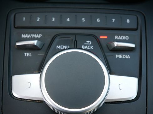 Used 2019 Audi A4 2.0T allroad Premium Plus image 38