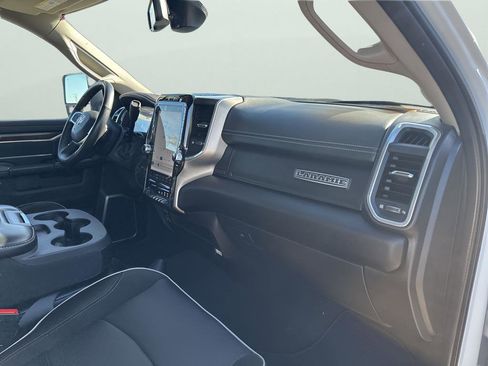 Used 2024 RAM 2500 Laramie image 14