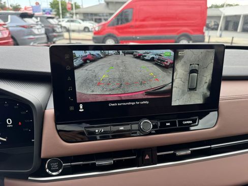 New 2025 Mitsubishi Outlander SEL image 28