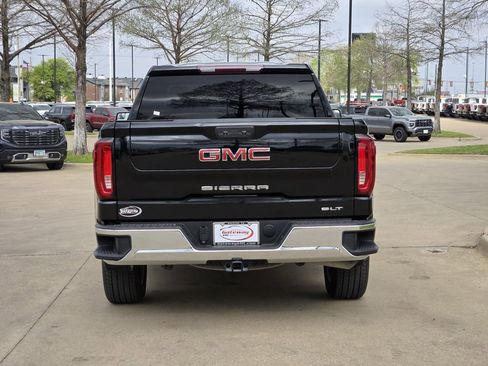 Used 2022 GMC Sierra 1500 SLT image 7