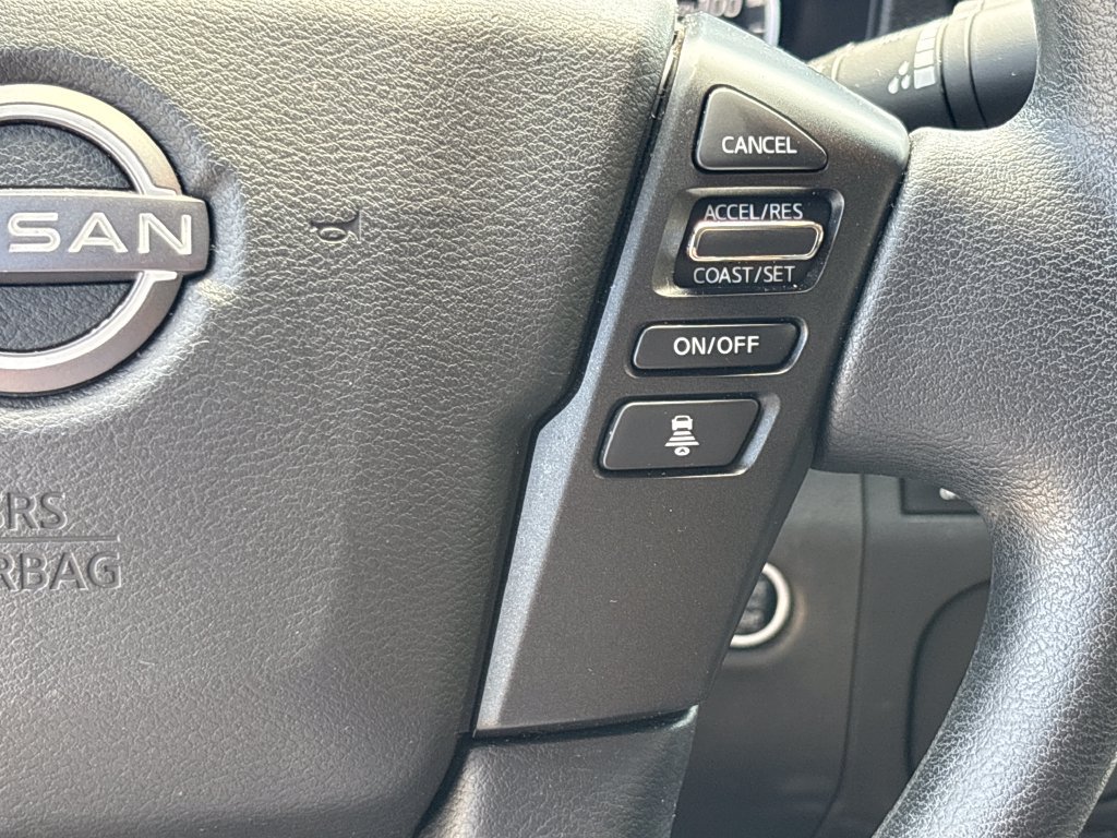 Used 2025 Nissan Frontier SV w/ Tow Package RWD image 21