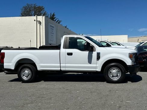 Used 2022 Ford F250 XL RWD image 2
